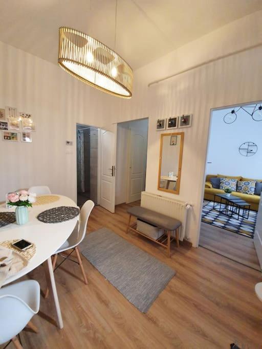 Andrea Apartman Miskolc Belvarosaban Exterior foto